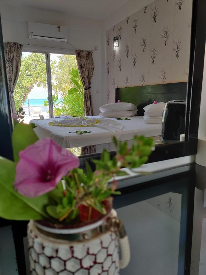 Crown Beach Villas -Private Beach Dhiffushi Zewnętrze zdjęcie